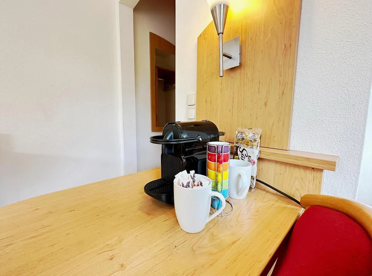 Fur 2 - Balkon - Kuche - Parken Apartment Hohenbrunn 0*,  Germany